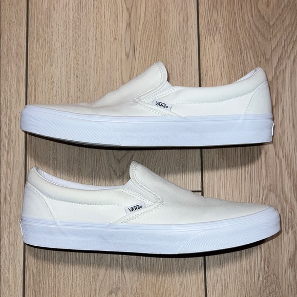Vans Classic White Slip-On Shoes (Unisex) US Men’s 10.5 / US Women’s 12 - Picture 4 of 16